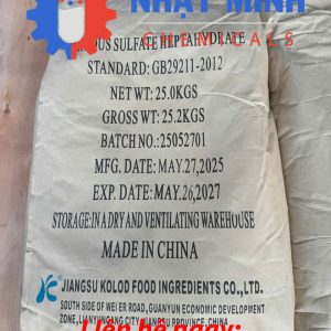 Bao bì Ferrous Sulfate Heptahydrate (FeSO₄·7H₂O) chuẩn GB29211-2012, túi 25.0 kg (Gross 25.2 kg), sản xuất 27/05/2025 (MFG), hết hạn 26/05/2027 (EXP), Made in China